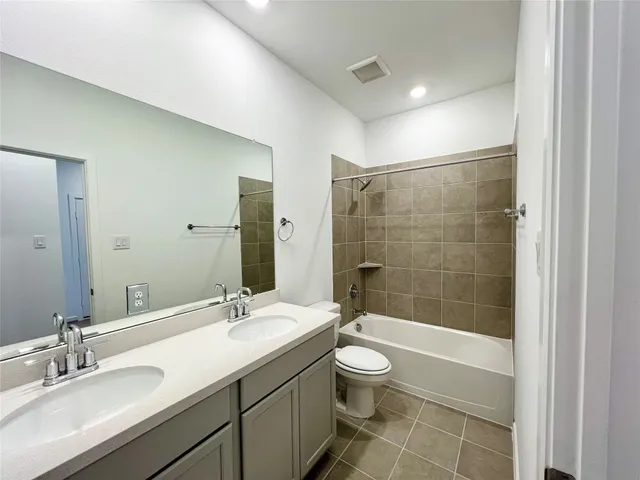 $3,200 | 1226 Mattinson Rae Court, Tomball, TX 77375