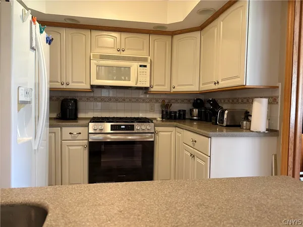 $274,900 | 36 State Street, Tully, NY 13159