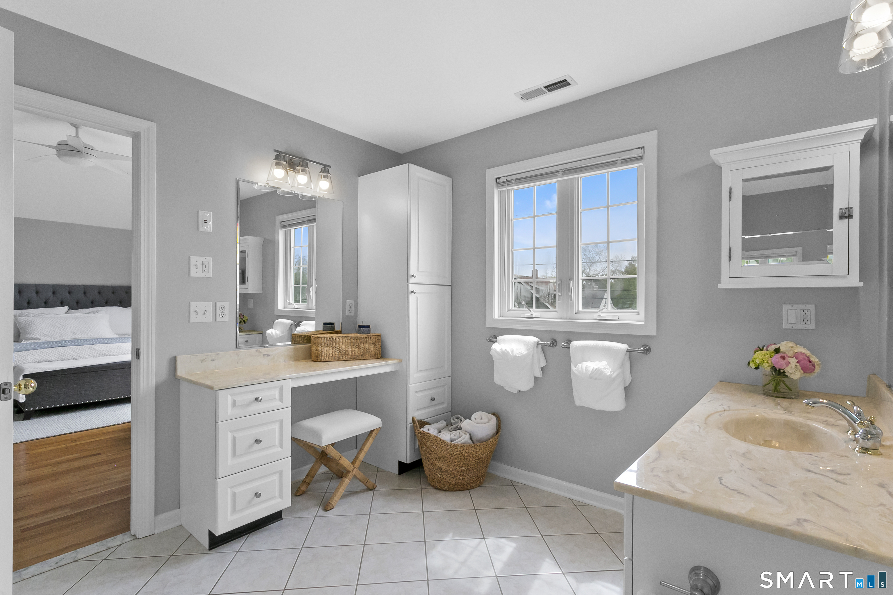 896 Riverside Drive Fairfield, CT 06824 - Photo 21 of 31