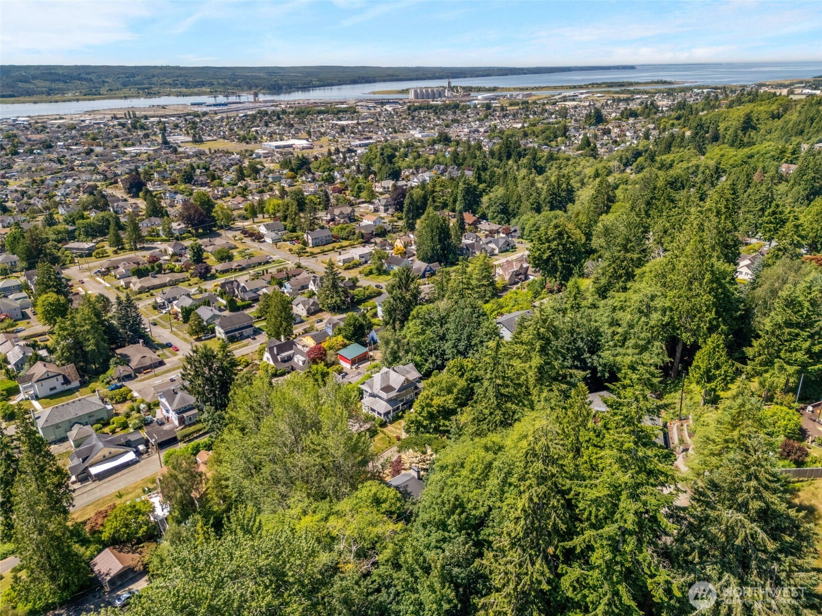 106 West 12th Street Aberdeen, WA 98520 - Photo 8 of 40