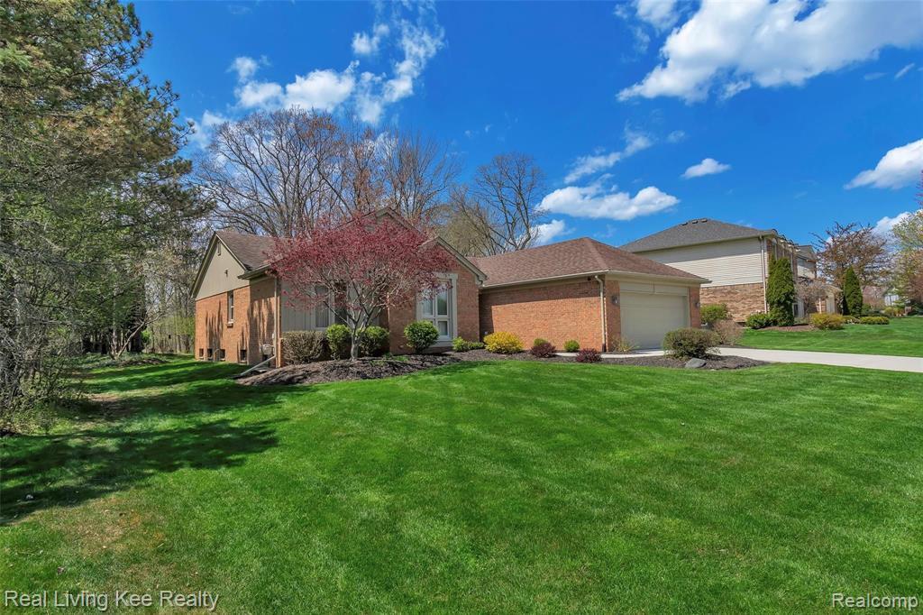 3223 Edmunton Drive Rochester Hills, MI 48306 - Photo 2 of 56