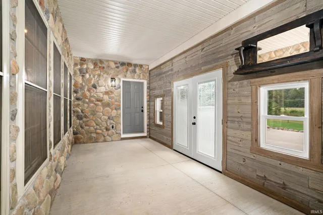 $875,000 | 51044 Spotted Eagle Drive, Elkhart, IN 46514