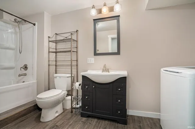 $879,000 | 51044 Spotted Eagle Drive, Elkhart, IN 46514