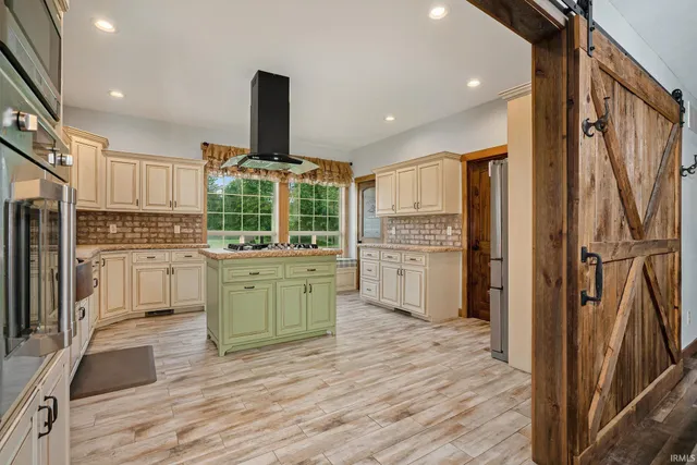 $879,000 | 51044 Spotted Eagle Drive, Elkhart, IN 46514