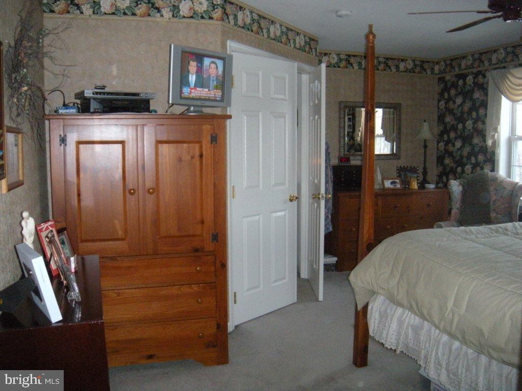 1685 Pioneer Road Lancaster, PA 17602 - Photo 16 of 35 Gallery Image 16