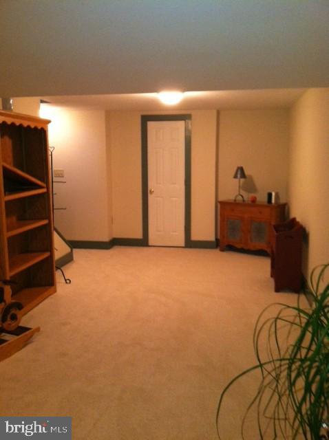 1685 Pioneer Road Lancaster, PA 17602 - Photo 27 of 35 Gallery Image 27