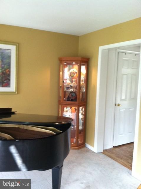 1685 Pioneer Road Lancaster, PA 17602 - Photo 6 of 35 Gallery Image 6