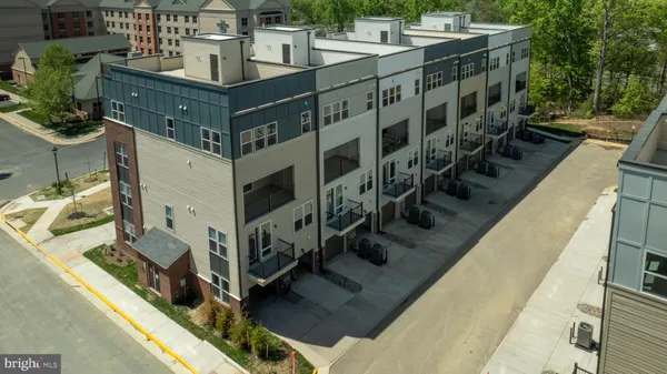 $529,900 | 2636 Neabsco Common Place, Woodbridge, VA 22191