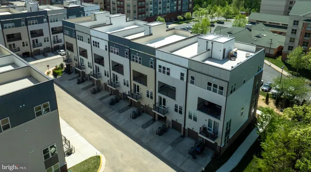 a picture of city view