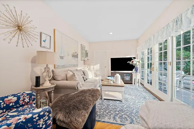 $949,900 | 11 Forest Lane, Unit 11, Scituate, MA 02066