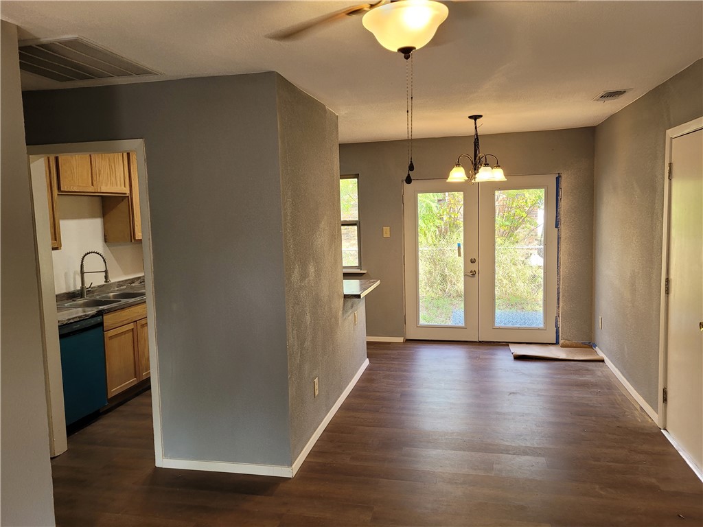 900 3rd Street Sinton, TX 78387 - Photo 10 of 21