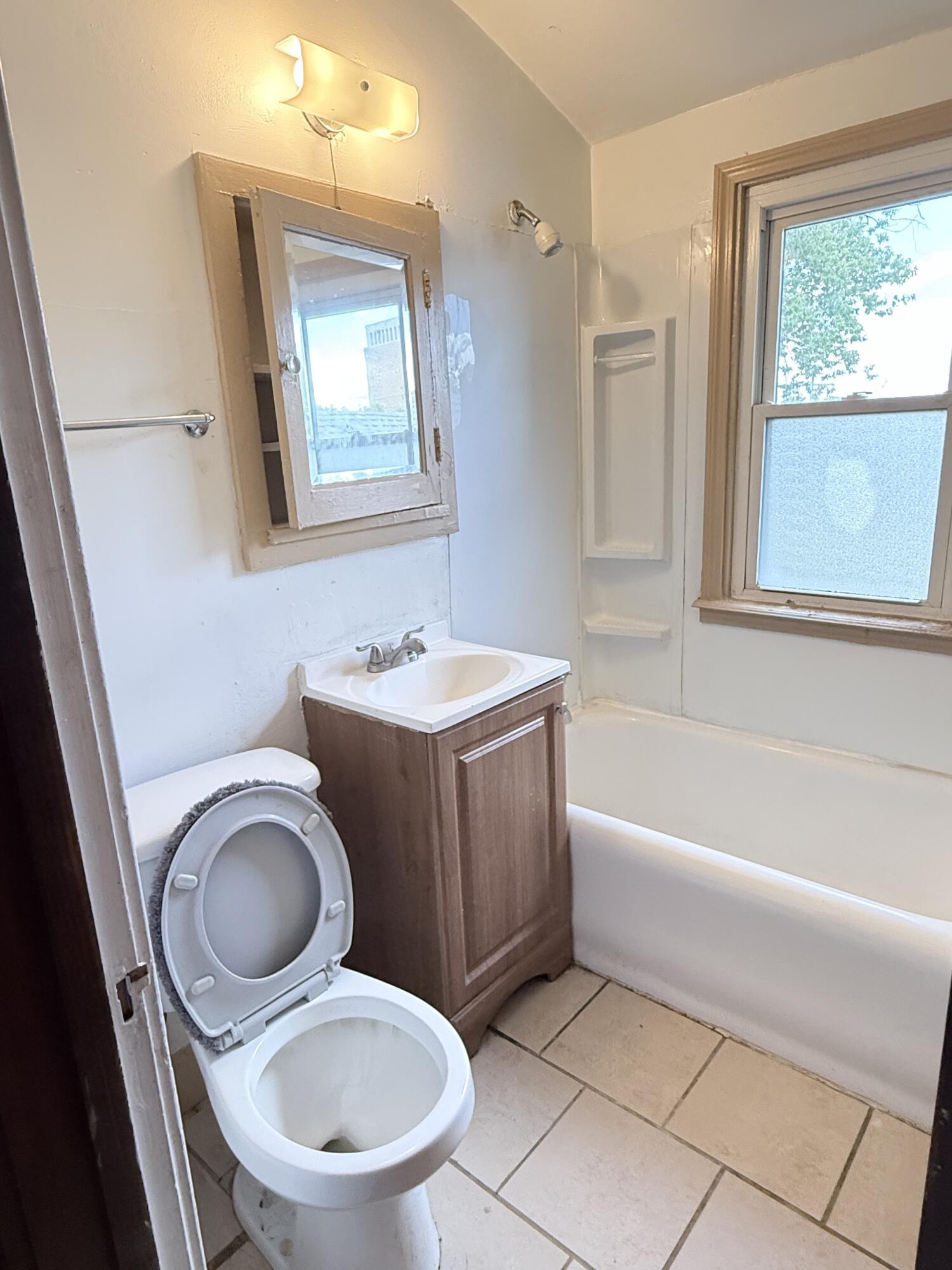 3343 North 41st Street Milwaukee, WI 53216 - Photo 12 of 13 Upper unit (7)