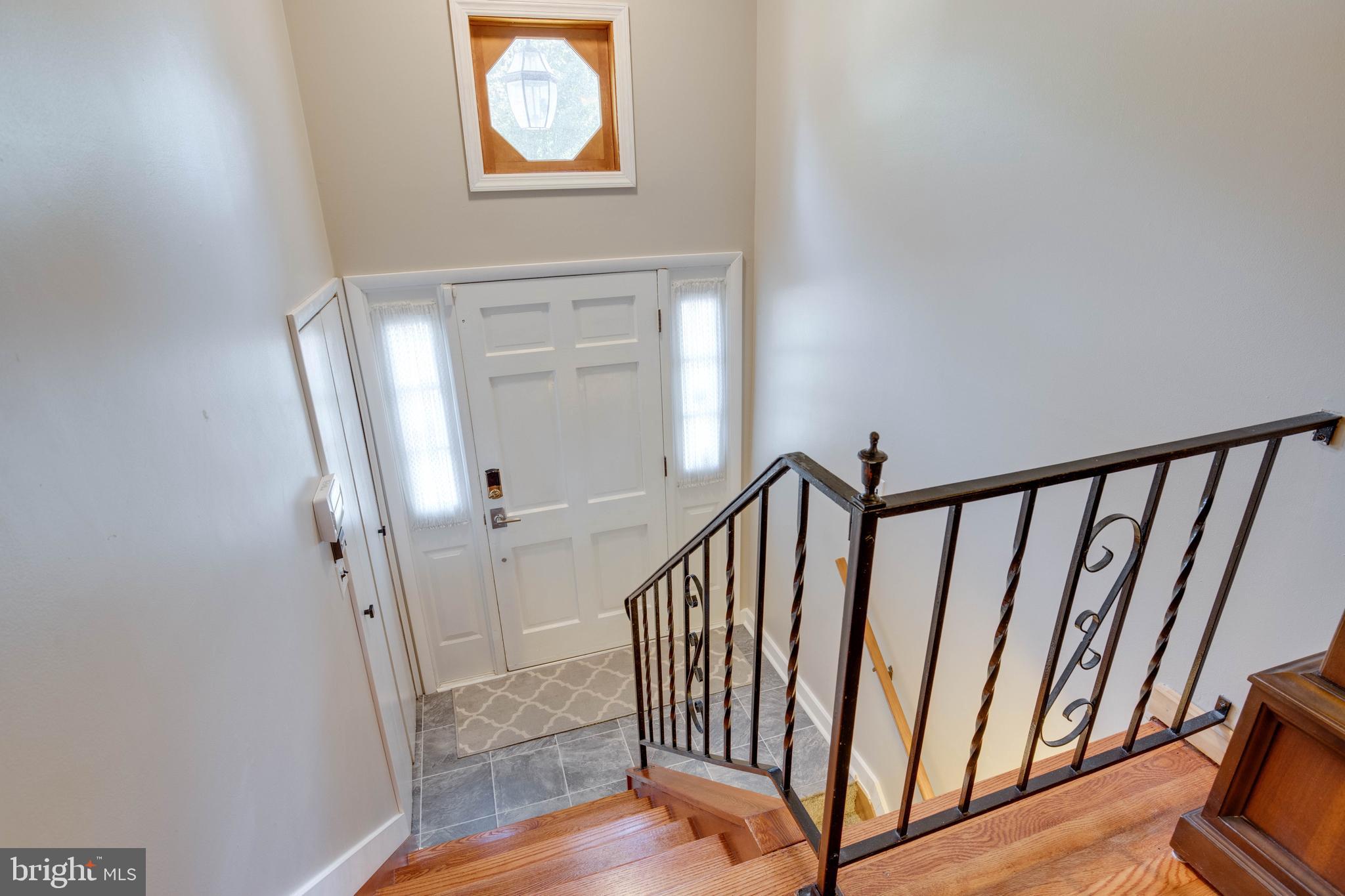 817 Lucky Road Severn, MD 21144 - Photo 4 of 31 Gallery Image 4