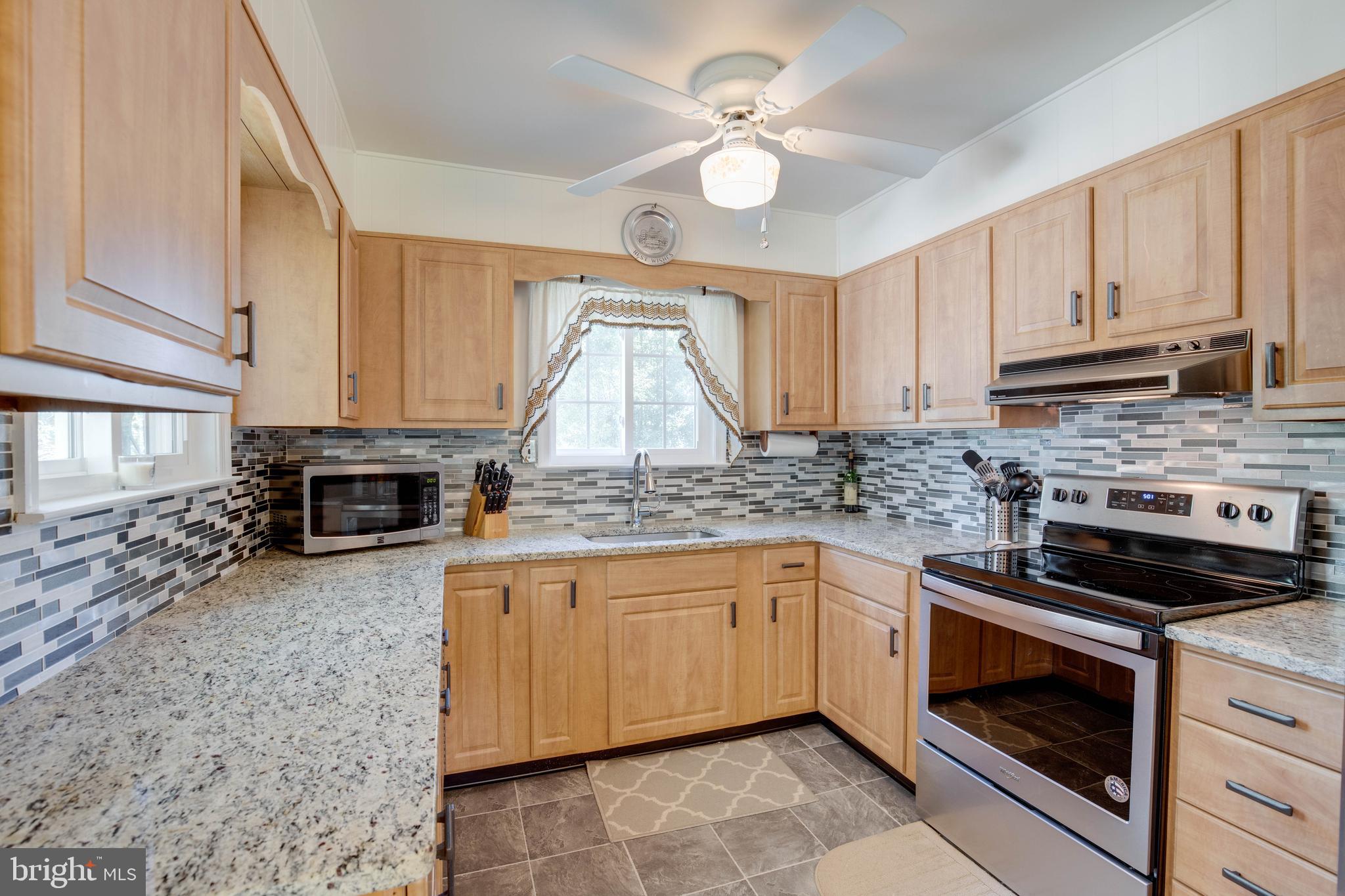 817 Lucky Road Severn, MD 21144 - Photo 7 of 31 Gallery Image 7