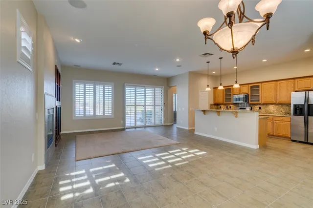 $3,800 | 20 Hunt Valley Trail, Henderson, NV 89052