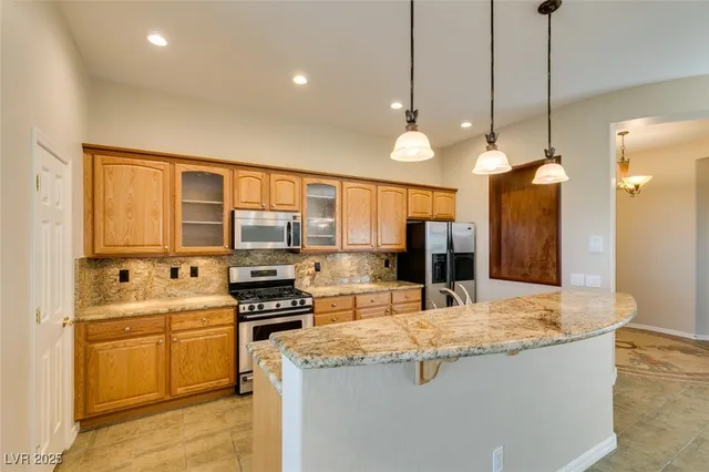 $3,800 | 20 Hunt Valley Trail, Henderson, NV 89052