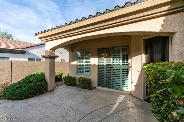 $3,800 | 20 Hunt Valley Trail, Henderson, NV 89052