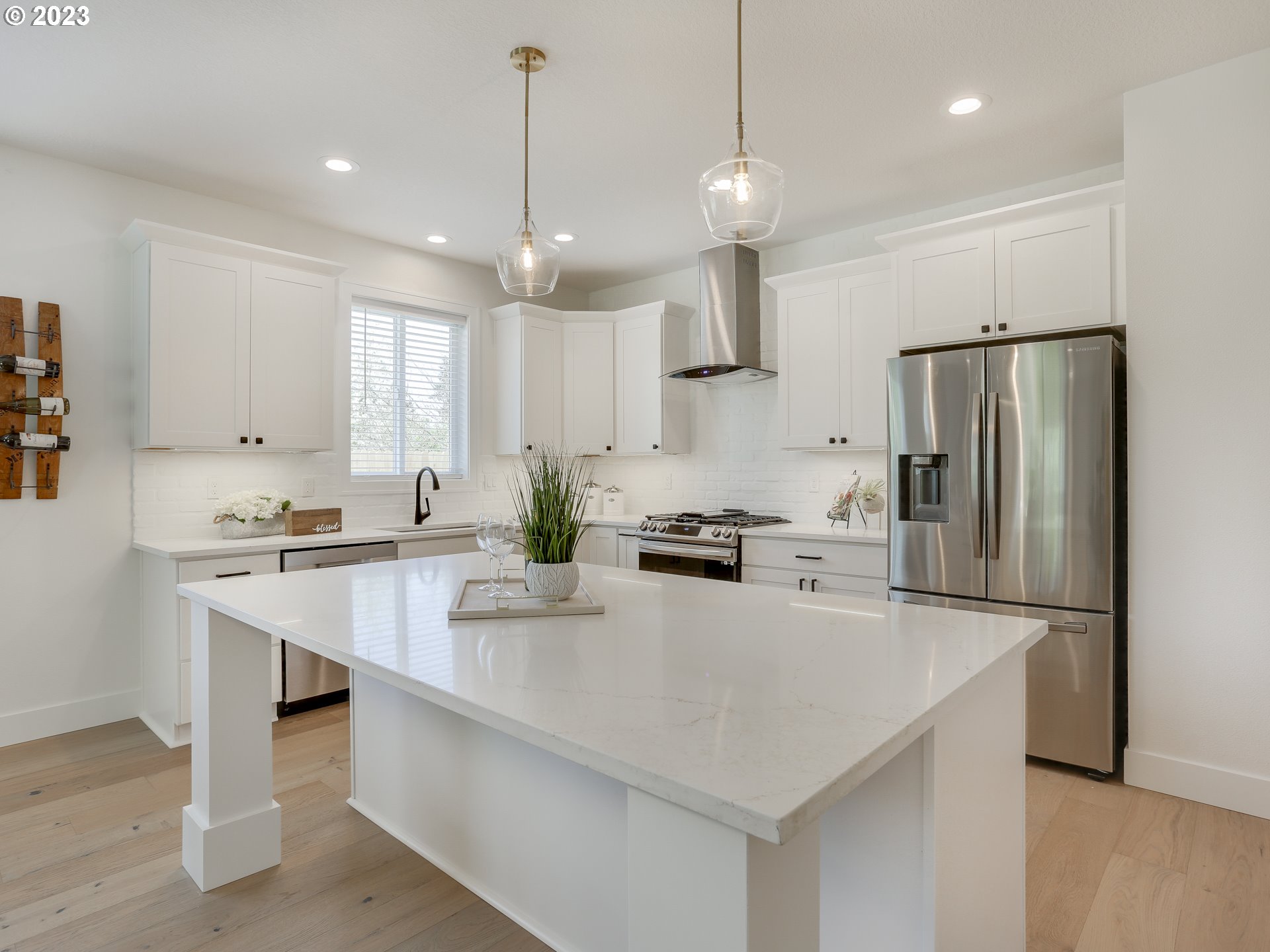 7518 Southeast Roots Road Milwaukie, OR 97267 - Photo 11 of 48 Gallery Image 11