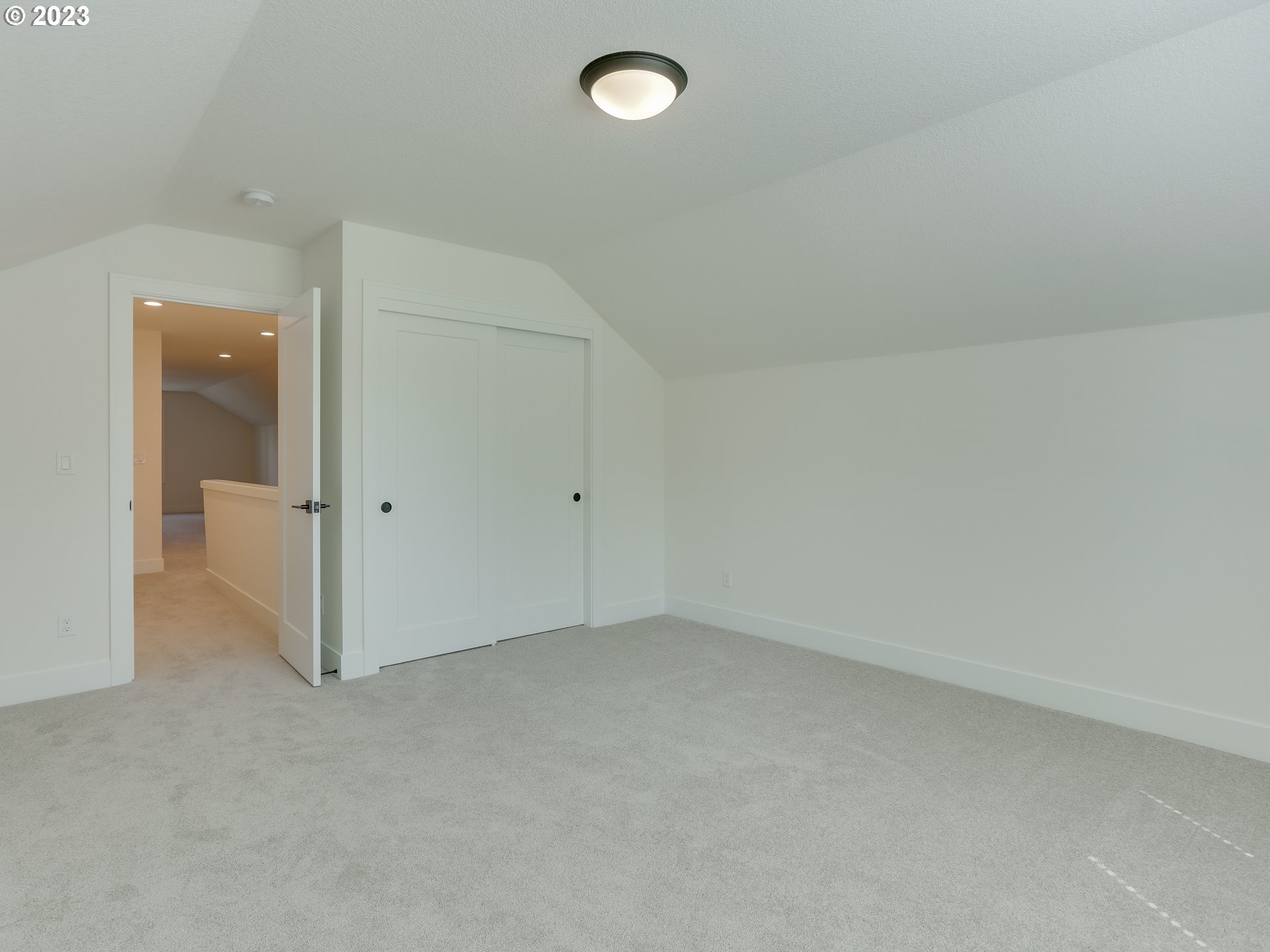 7518 Southeast Roots Road Milwaukie, OR 97267 - Photo 34 of 48 Gallery Image 34
