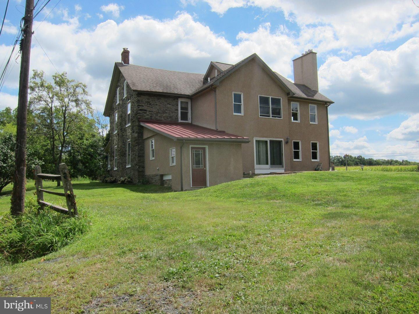 2934 Ridge Road Perkasie, PA 18944 - Photo 3 of 23 Exterior Back