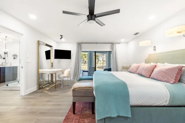 $940,000 | 2831 Southeast Fairway West, Stuart, FL 34997