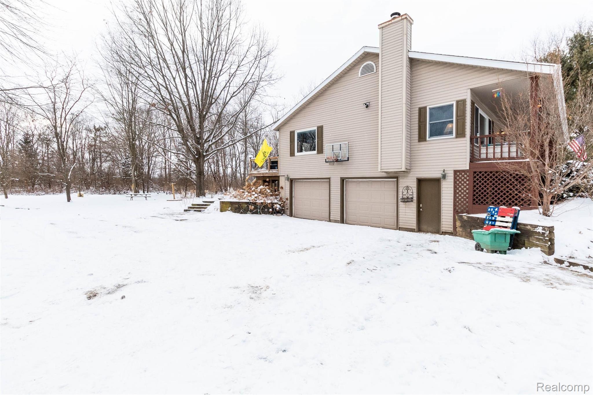 10695 Roberts Road Stockbridge, MI 49285 - Photo 43 of 60 yard (2).jpg