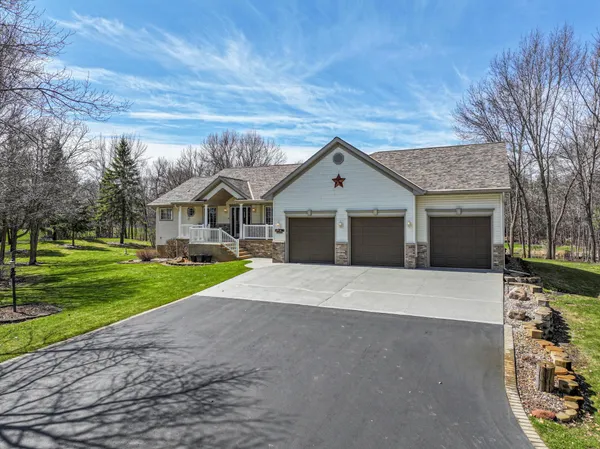 $799,000 | 1966 Liberty Road Northeast, Alexandria, MN 56308