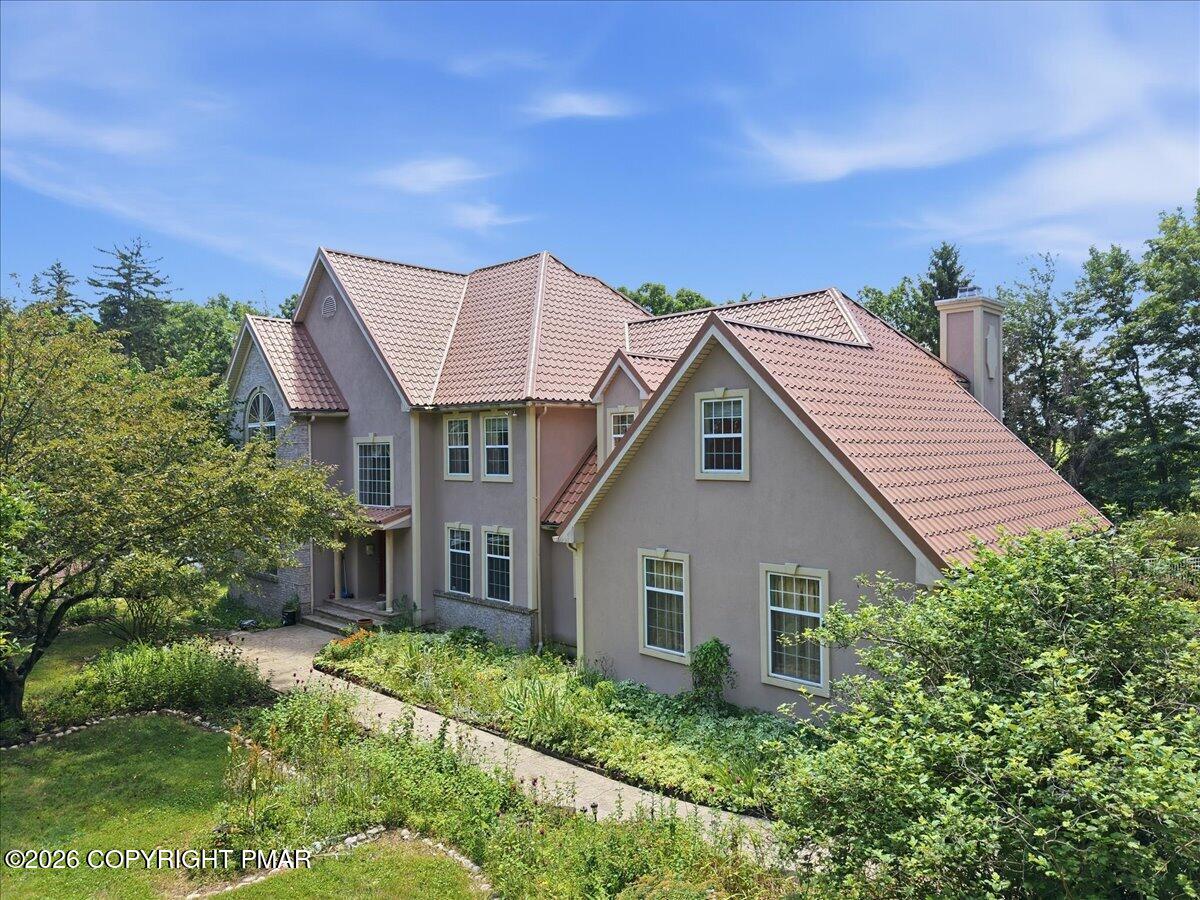 183 Chatham Hill Road Stroudsburg, PA 18360 - Photo 11 of 160 112-026_dji_fly_20260708_120932_0916_178