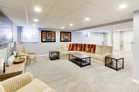 $510,000 | 850 Tartans Drive, West Dundee, IL 60118