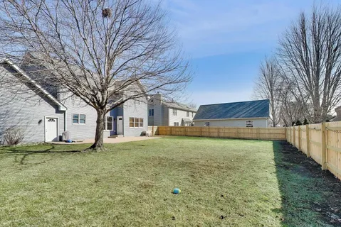 $510,000 | 850 Tartans Drive, West Dundee, IL 60118