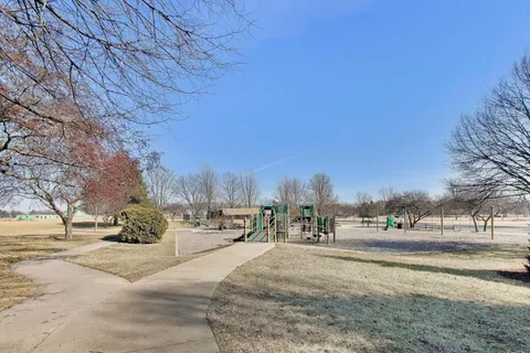 $510,000 | 850 Tartans Drive, West Dundee, IL 60118