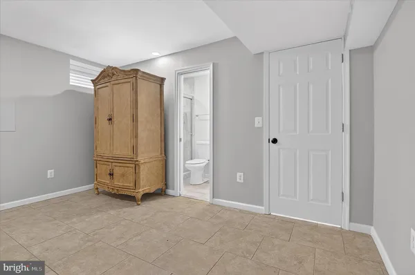 $2,950 | 8975 Milroy Court, Manassas, VA 20110