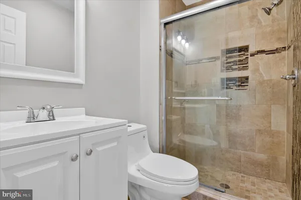 $2,950 | 8975 Milroy Court, Manassas, VA 20110