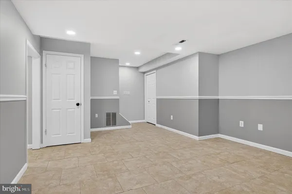 $2,950 | 8975 Milroy Court, Manassas, VA 20110