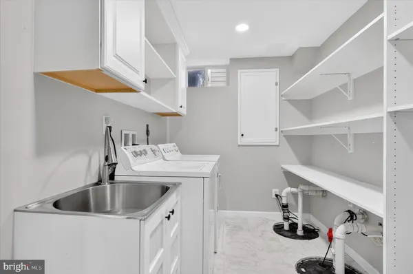 $2,950 | 8975 Milroy Court, Manassas, VA 20110