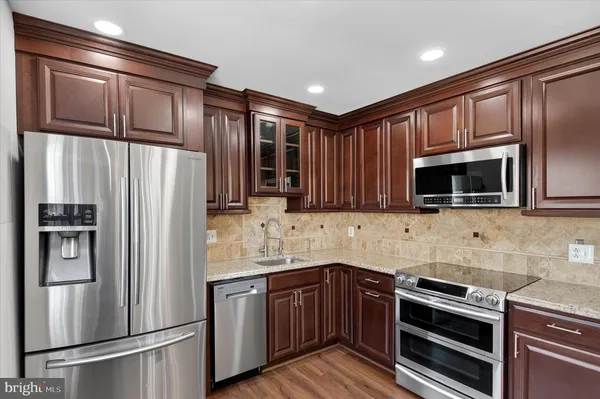 $2,950 | 8975 Milroy Court, Manassas, VA 20110