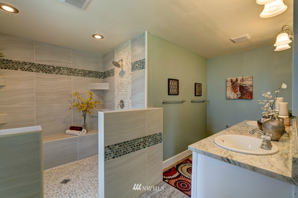 4618 Northeast 22nd Place Renton, WA 98059 - Photo 14 of 25