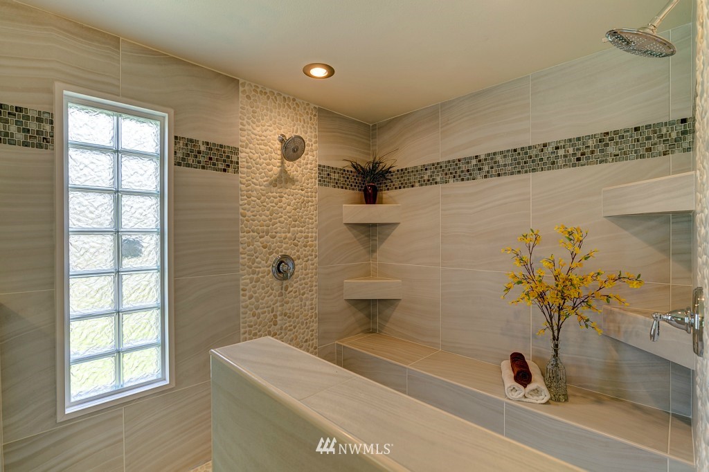 4618 Northeast 22nd Place Renton, WA 98059 - Photo 16 of 25