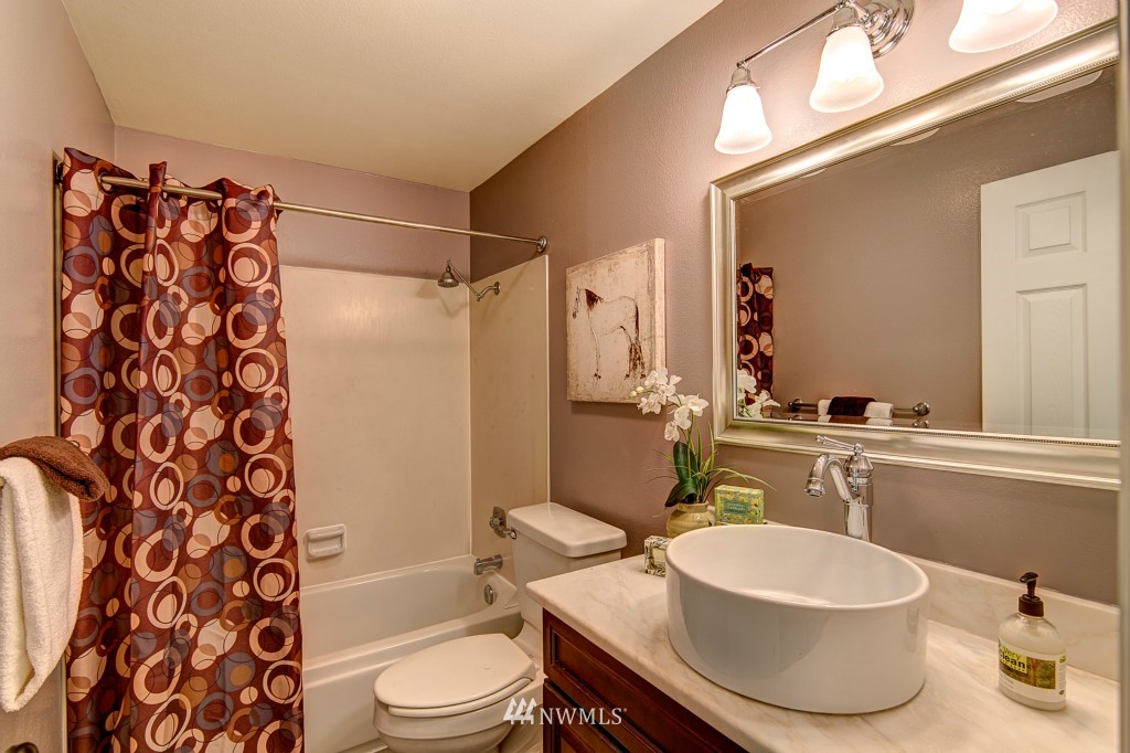 4618 Northeast 22nd Place Renton, WA 98059 - Photo 21 of 25