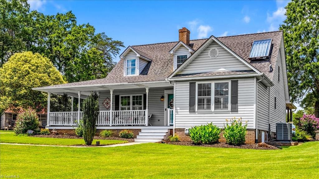 523 Round House Road Eden, NC 27288 - Photo 3 of 50