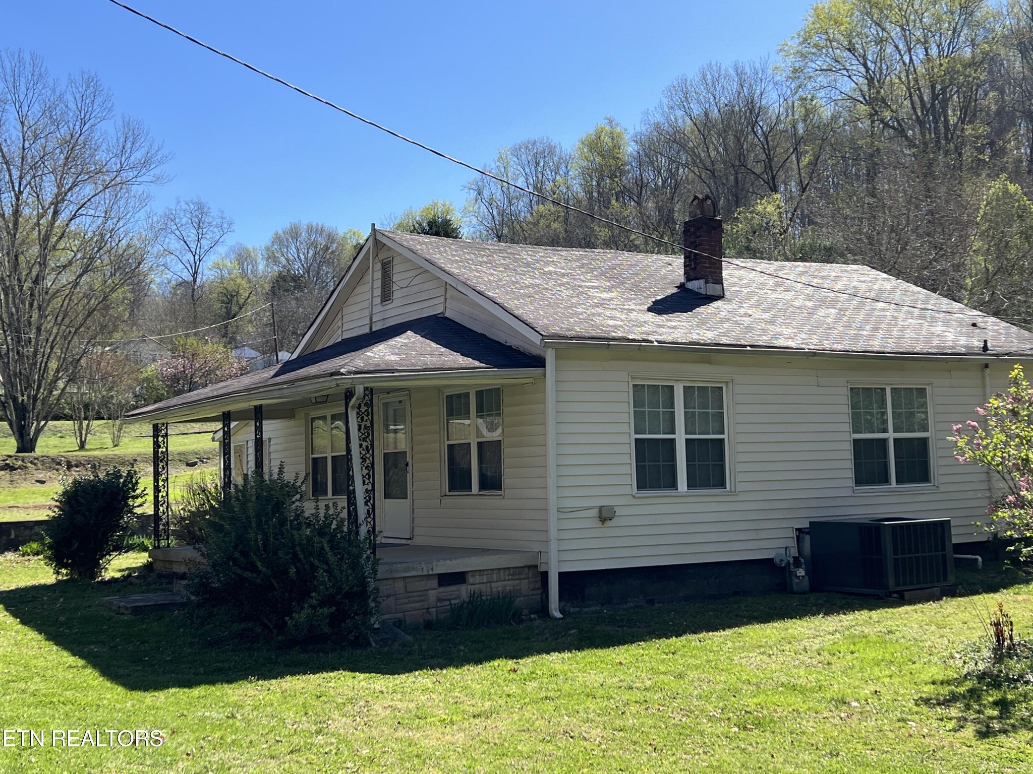 188 Tub Springs Road Harriman, TN 37748 - Photo 1 of 15 Gallery Image 1