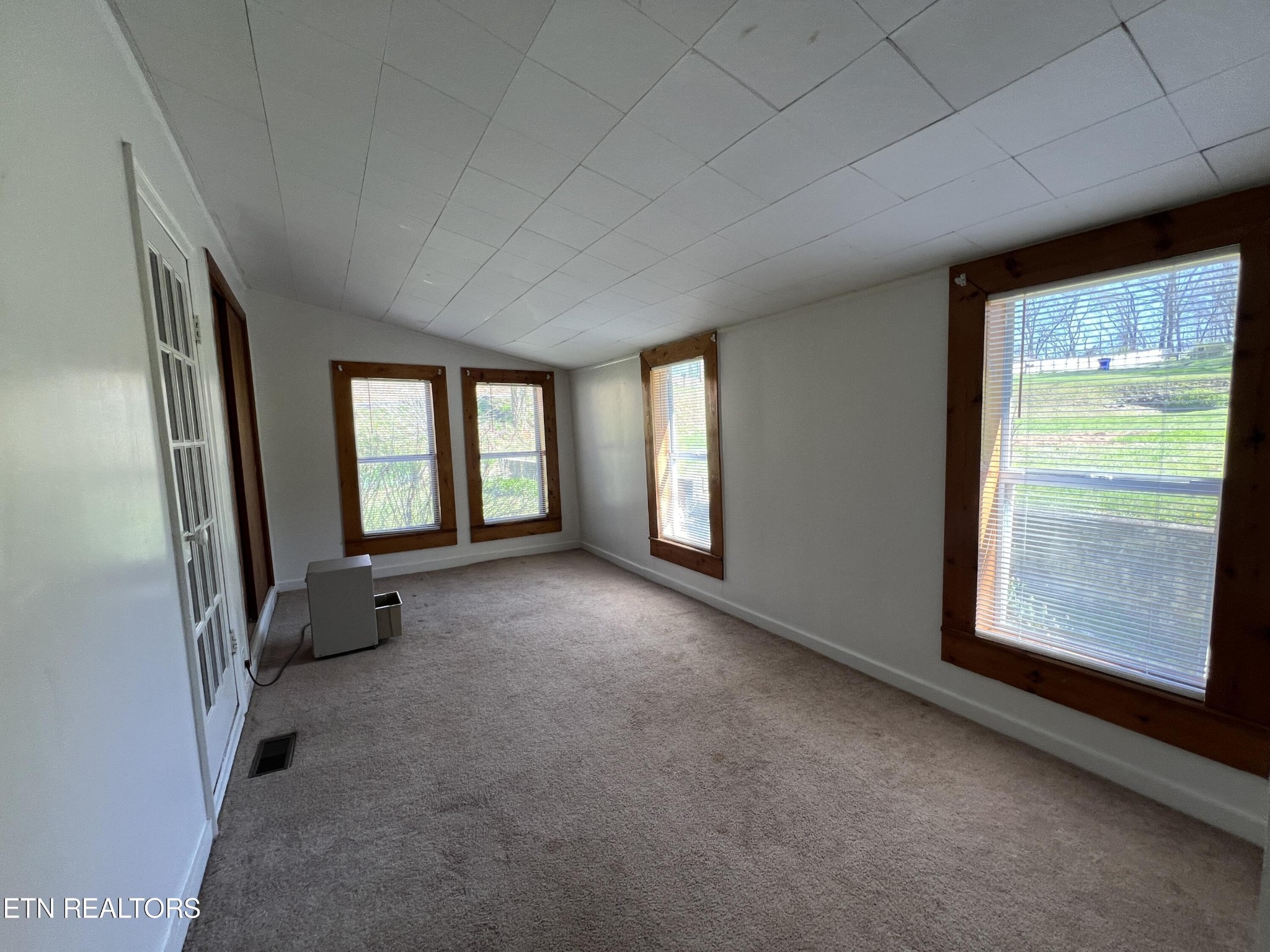 188 Tub Springs Road Harriman, TN 37748 - Photo 9 of 15 Gallery Image 9