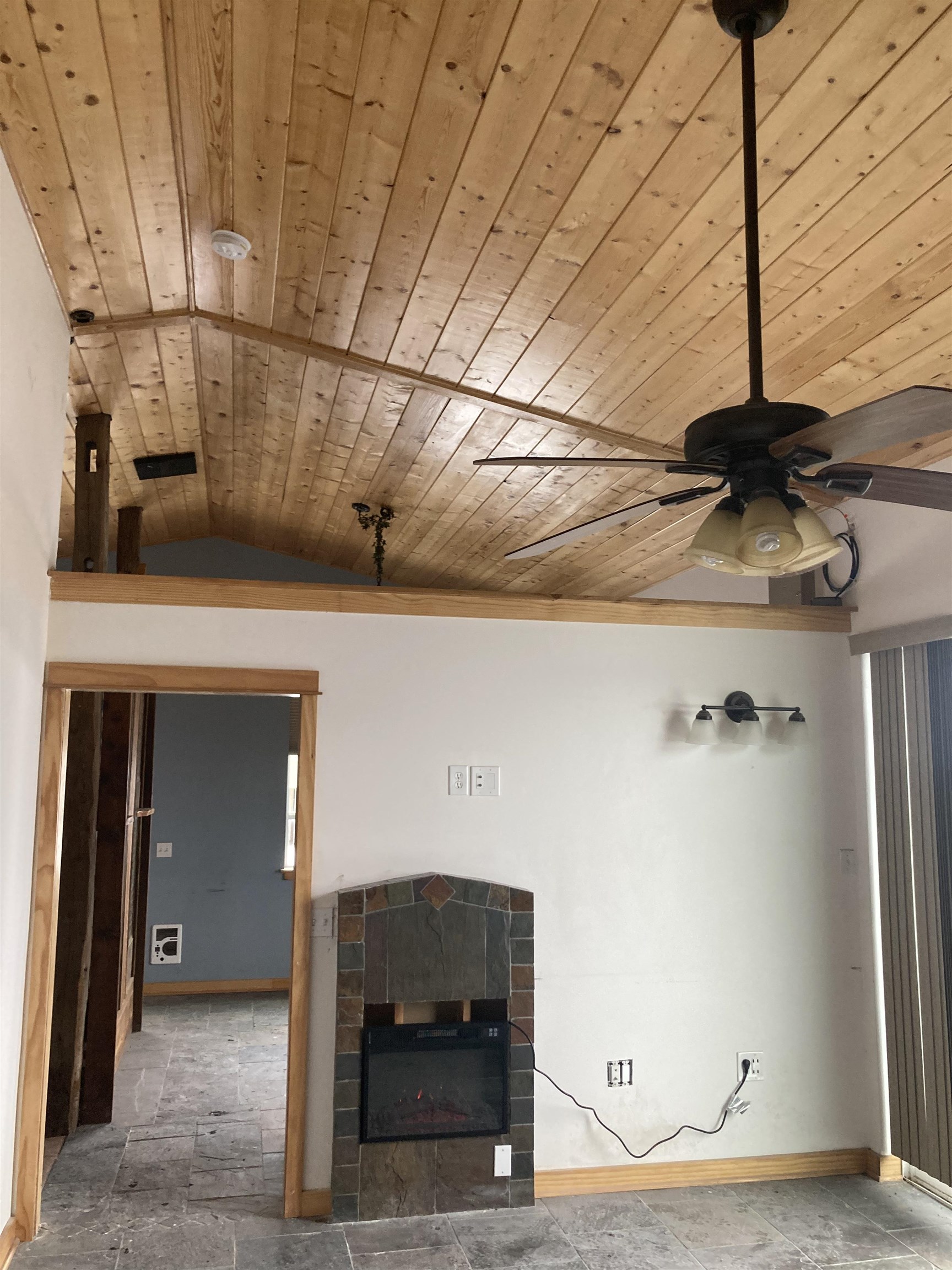 6805 West Deno Road Spokane, WA 99224 - Photo 6 of 20