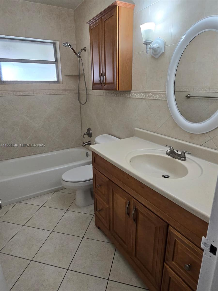 9972 Southwest 88th Street, Unit 1119 Miami, FL 33176 - Photo 4 of 9
