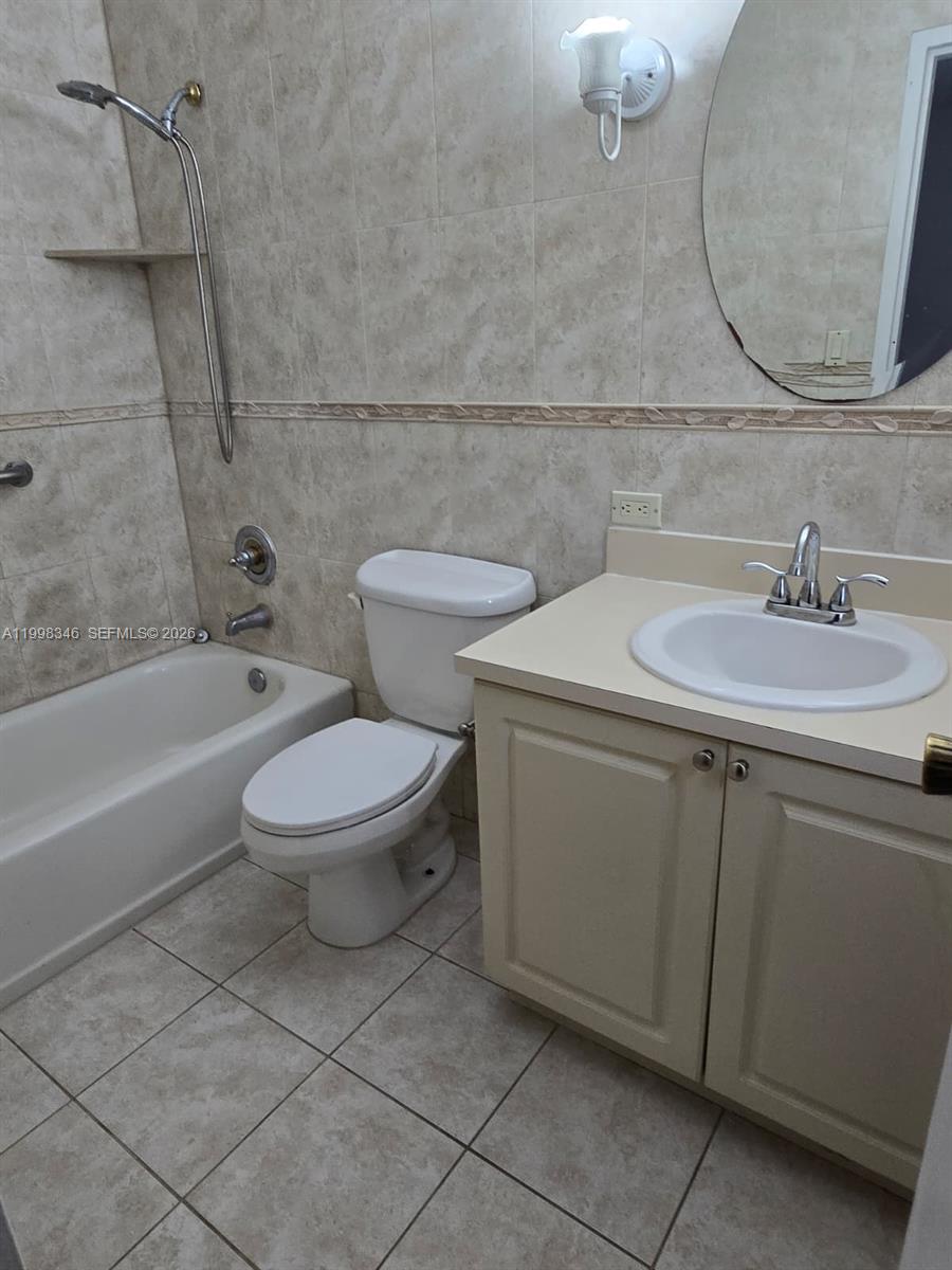9972 Southwest 88th Street, Unit 1119 Miami, FL 33176 - Photo 9 of 9