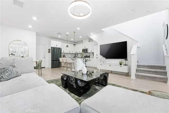 $575,000 | 3956 Lavine Way, Unit 110, Corona, CA 92883