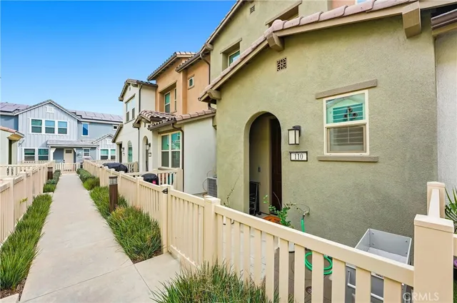 $575,000 | 3956 Lavine Way, Unit 110, Corona, CA 92883