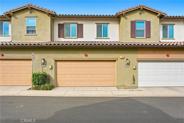 $575,000 | 3956 Lavine Way, Unit 110, Corona, CA 92883