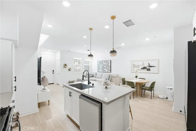 $575,000 | 3956 Lavine Way, Unit 110, Corona, CA 92883