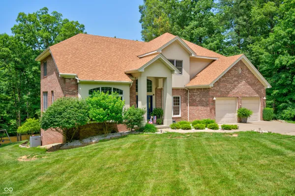 $574,900 | 7830 Persimmon Lake Drive, Seymour, IN 47274